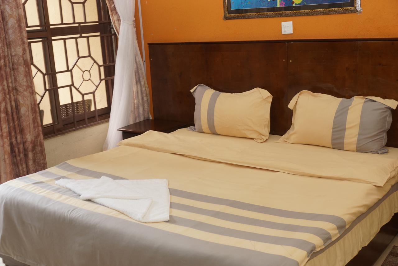 Country Lake Resort Garuga Entebbe Buitenkant foto
